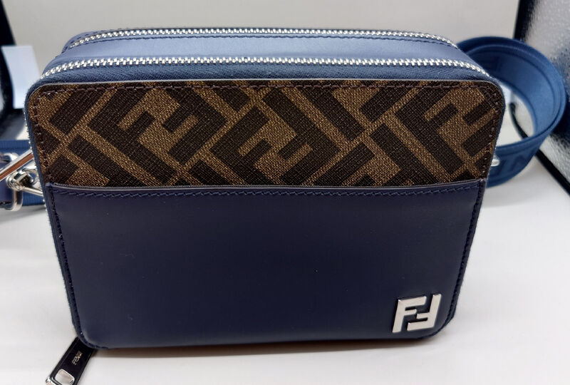 画像2431：フェンディのバッグが売られたストーリー